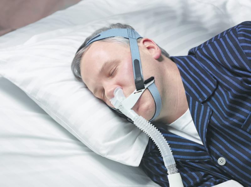 Người lớn tuổi cũng dễ mắc hội chứng ngưng thở lúc ngủ