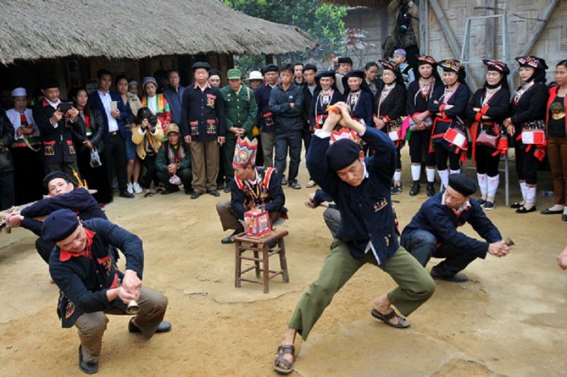 Phong tục đón Tết độc đáo của người dân tộc Dao
