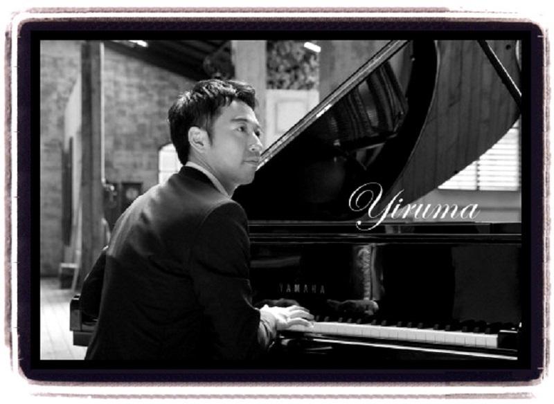 Yiruma biểu diễn với đàn Piano