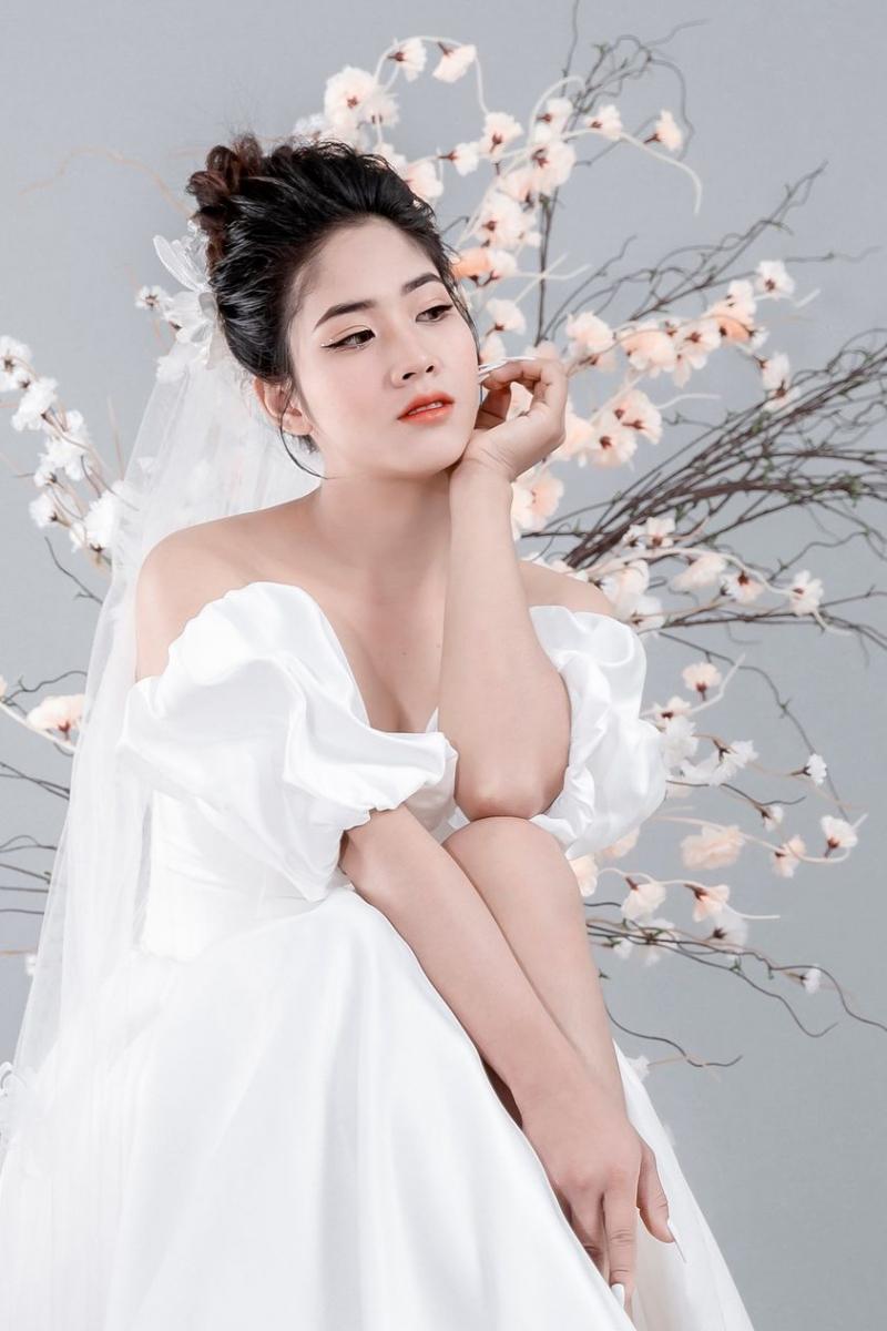 Nguyễn Hà Make Up (Áo Cưới Thanh Hiếu)