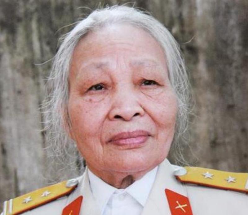 Nguyễn Thị Chiên - Nữ Anh hùng đầu tiên của quân đội hiện đại