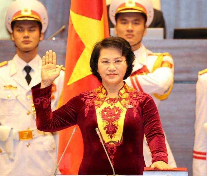 Nguyễn Thị Kim Ngân trong lễ tuyên thệ