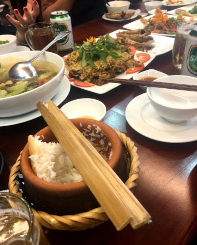 Nhà hàng Cơm Niêu Cheo Reo