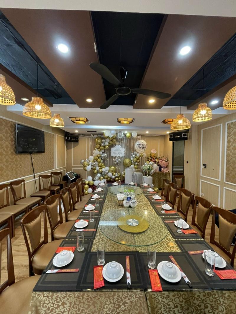 Nhà hàng Sơn Thiên
