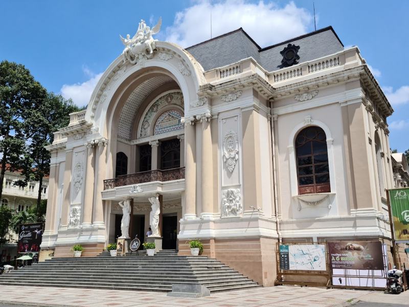 Nhà hát Lớn Thành phố Hồ Chí Minh