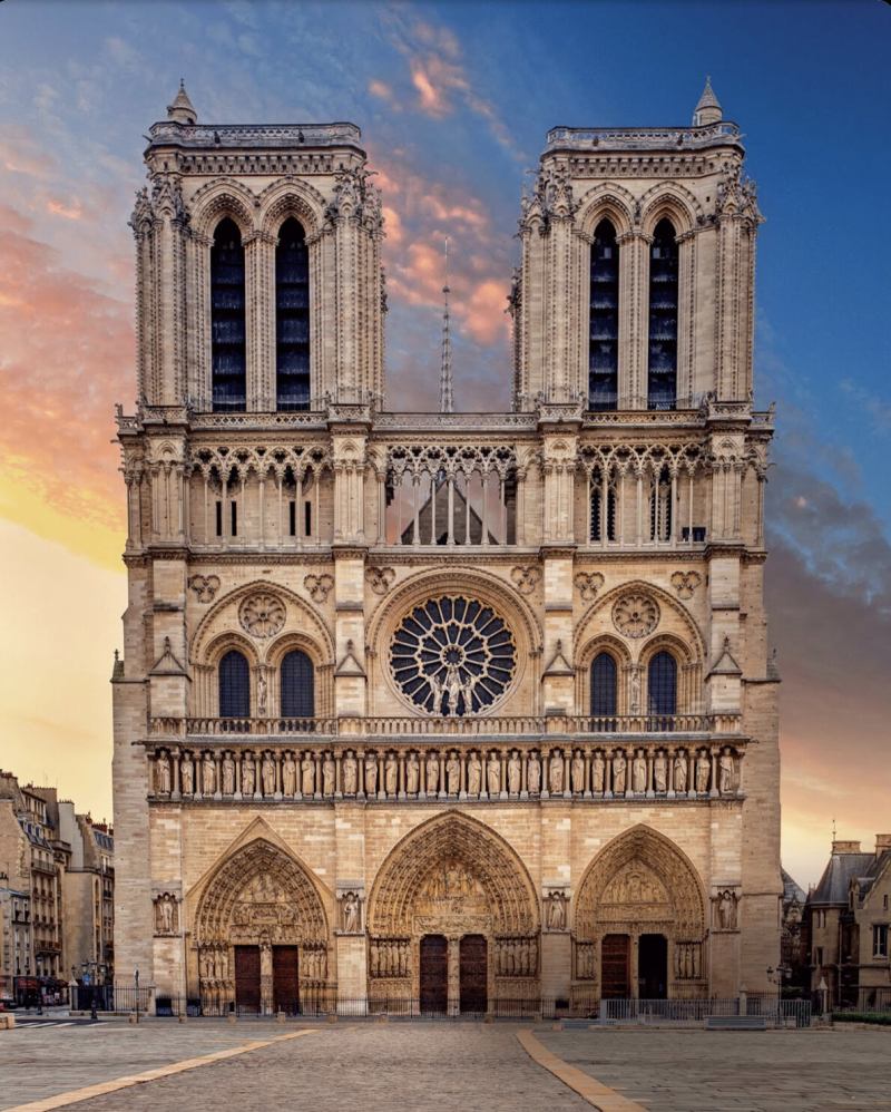 Nhà thờ Đức Bà Paris, Pháp