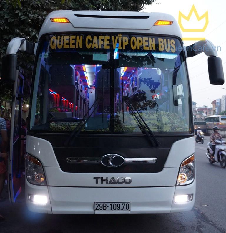 Xe Queen Cafe Bus