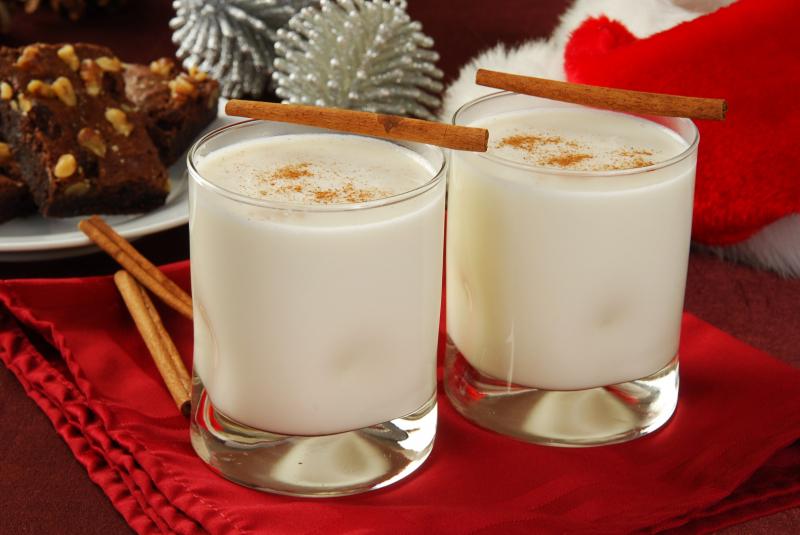 Cocktail sữa trứng là một lựa chọn phù hợp cho đêm giáng sinh