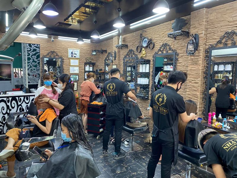Nhật Trung Hair Salon