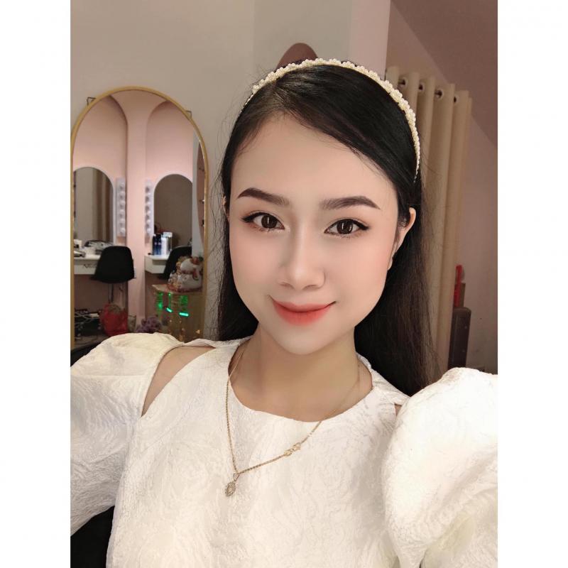 Nhi Lee Makeup