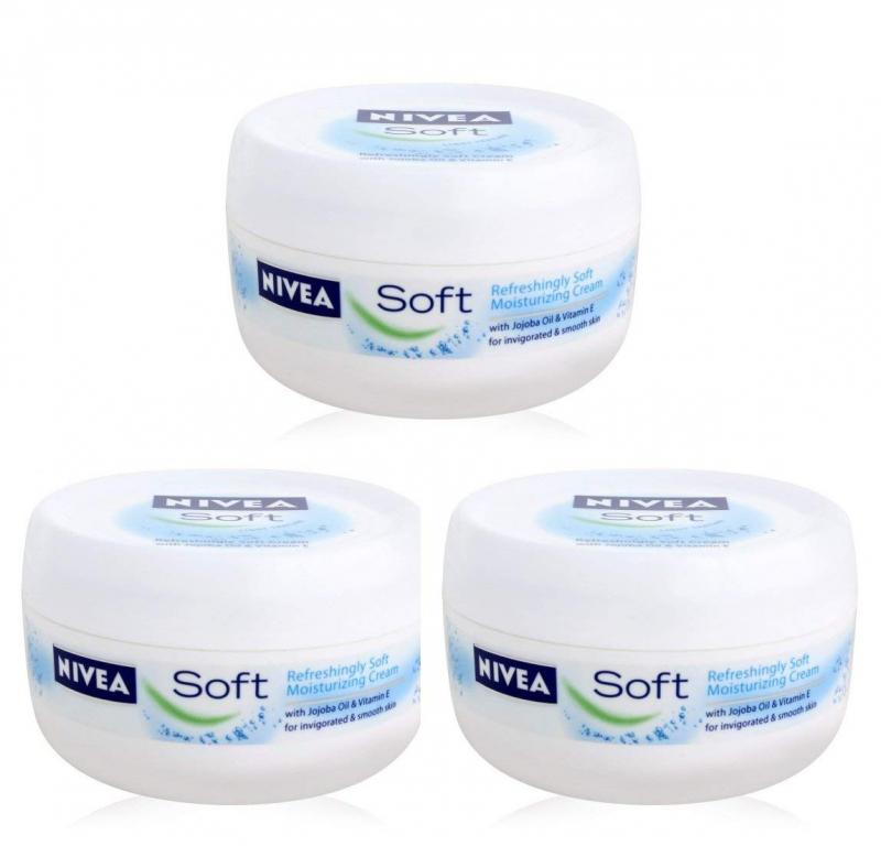 Nivea Soft Moisturizing Cream chứa một lượng lớn vitamin E và dầu jojoba