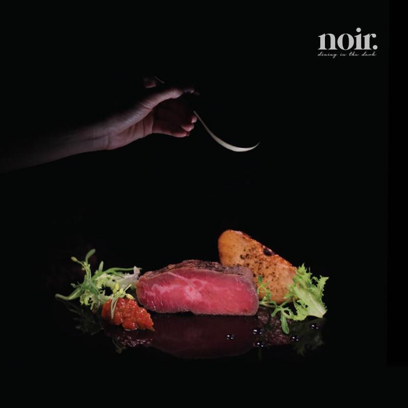 Noir ﻿– Dining in the dark