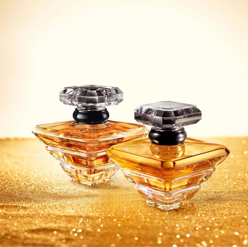 Nước hoa Lancôme Trésor Eau De Parfum là một trong những nhãn hiệu nước hoa nữ bán chạy nhất và phổ biến nhất trên thế giới