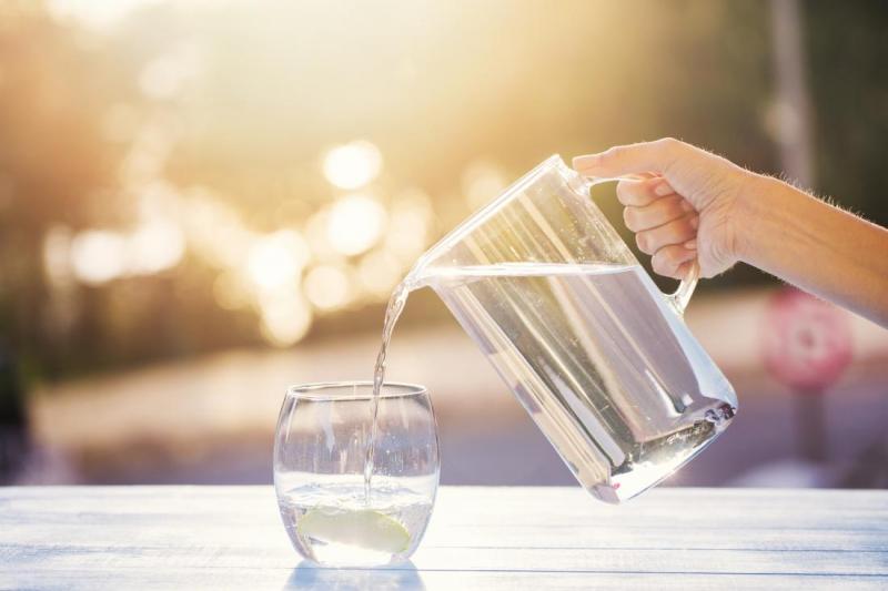 Nước khoáng là nước uống tự nhiên không chất độc hại