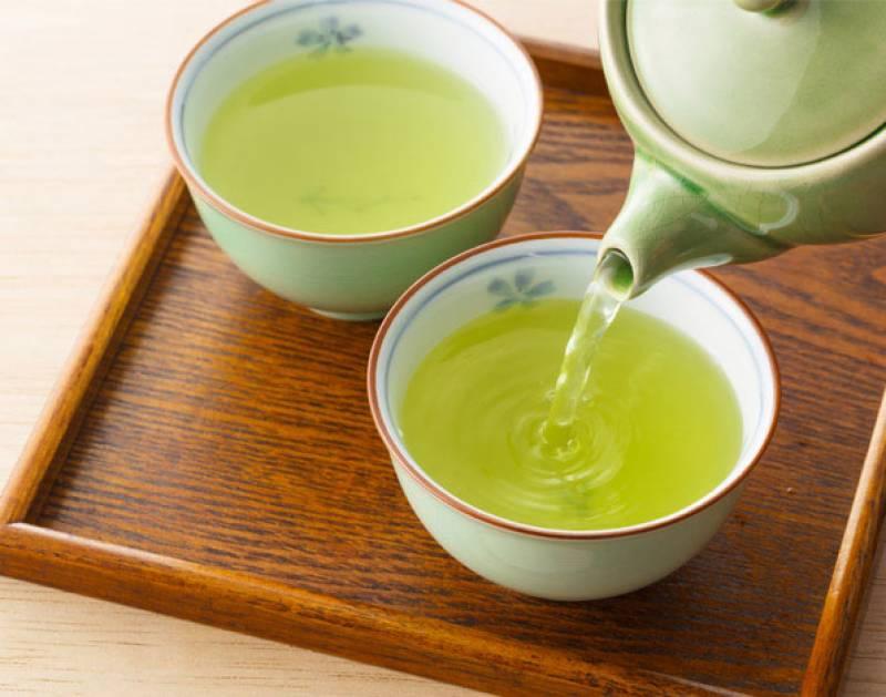 Nước trà xanh một thức uống không thể thiếu trong ngày hè oi bức
