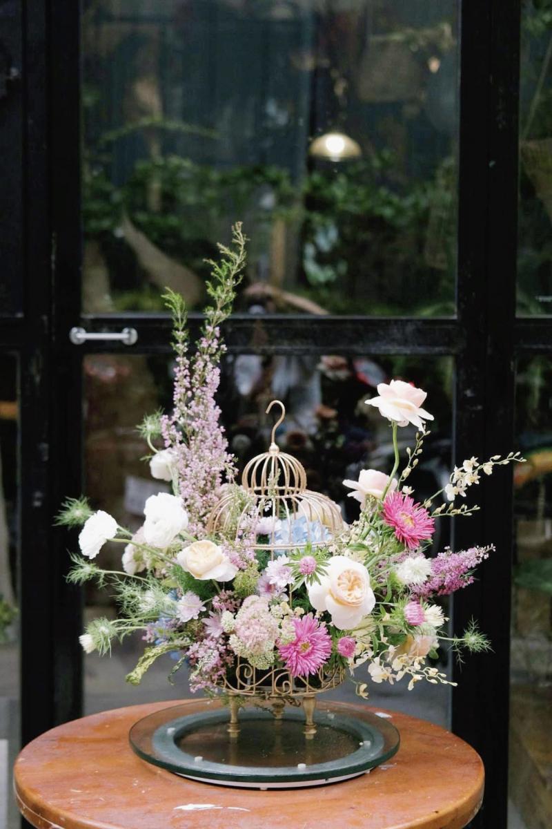 Padma de Fleur  còn sáng tạo và thiết kế những bó hoa cưới độc đáo, phù hợp với sở thích và phong cách riêng của mỗi cặp đôi