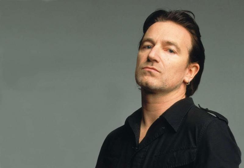 Paul David Hewson, nghệ danh Bono là trưởng nhóm nhạc Rock U2