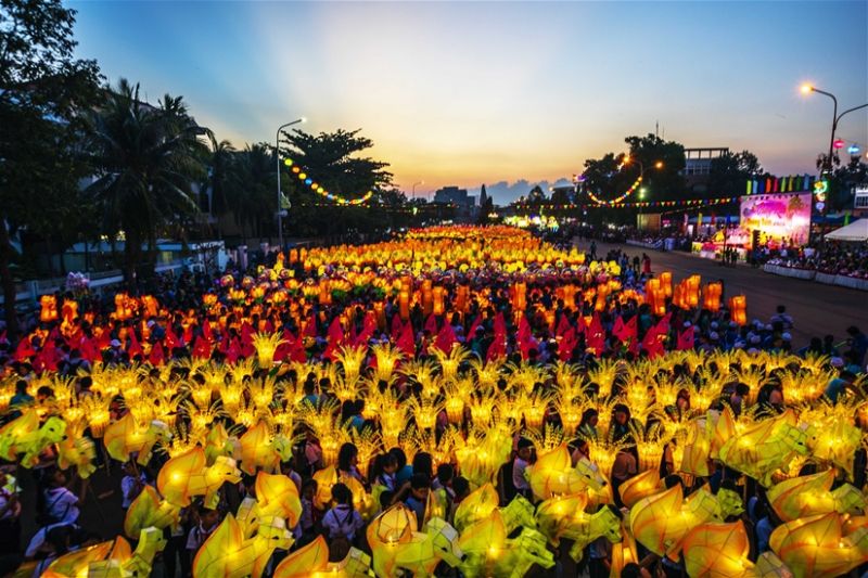 Lễ hội rước đèn Trung thu tại Phan Thiết
