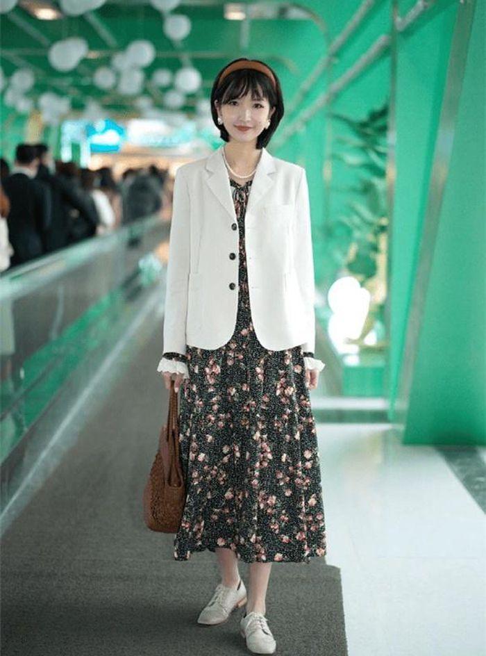 Set áo vest kết hợp với chân váy xòe thời trang hàng cao cấp  Shopee Việt  Nam