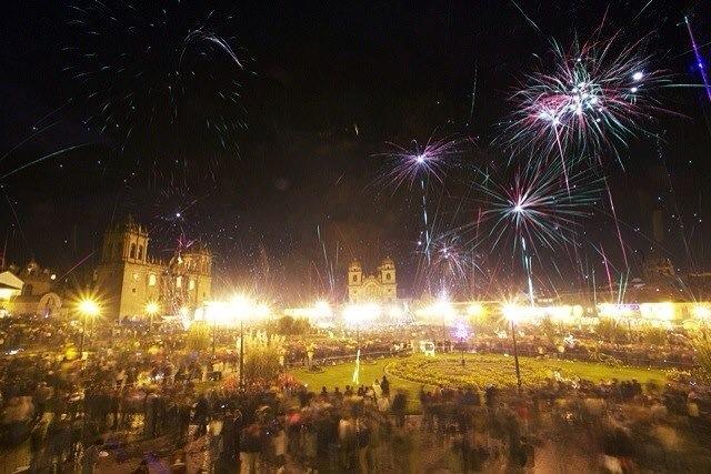 Quang cảnh lễ hội đón mừng năm mới ở Peru.