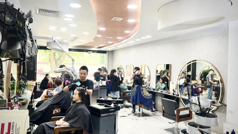 Phong Vân  Hair & Beauty Salon