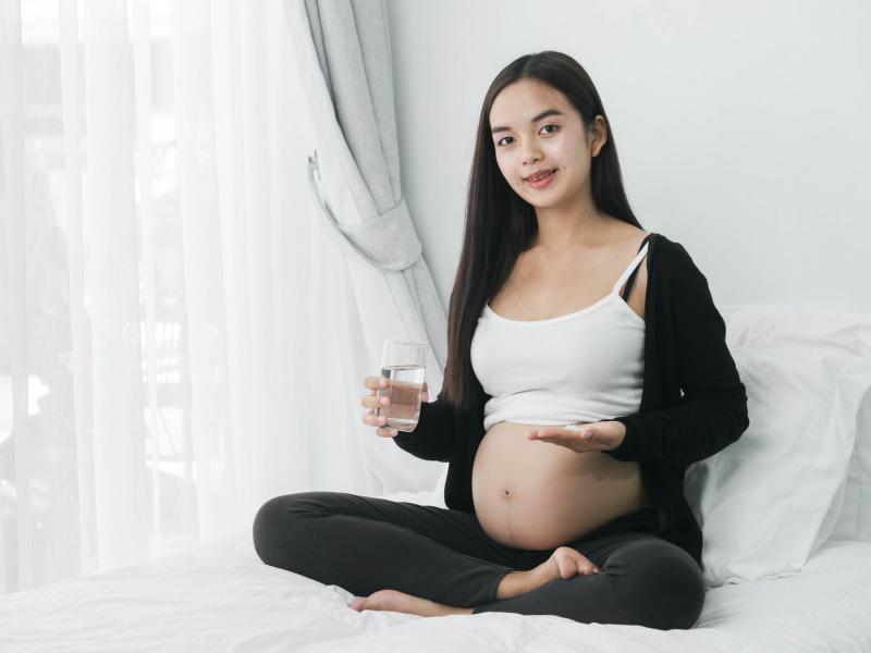Phụ nữ có thai và bà mẹ đang cho con bú có được sử dụng Lifecita 400 không?