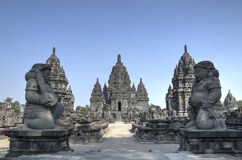 Prambanan là ngôi đền Hindu lớn nhất Đông Nam Á