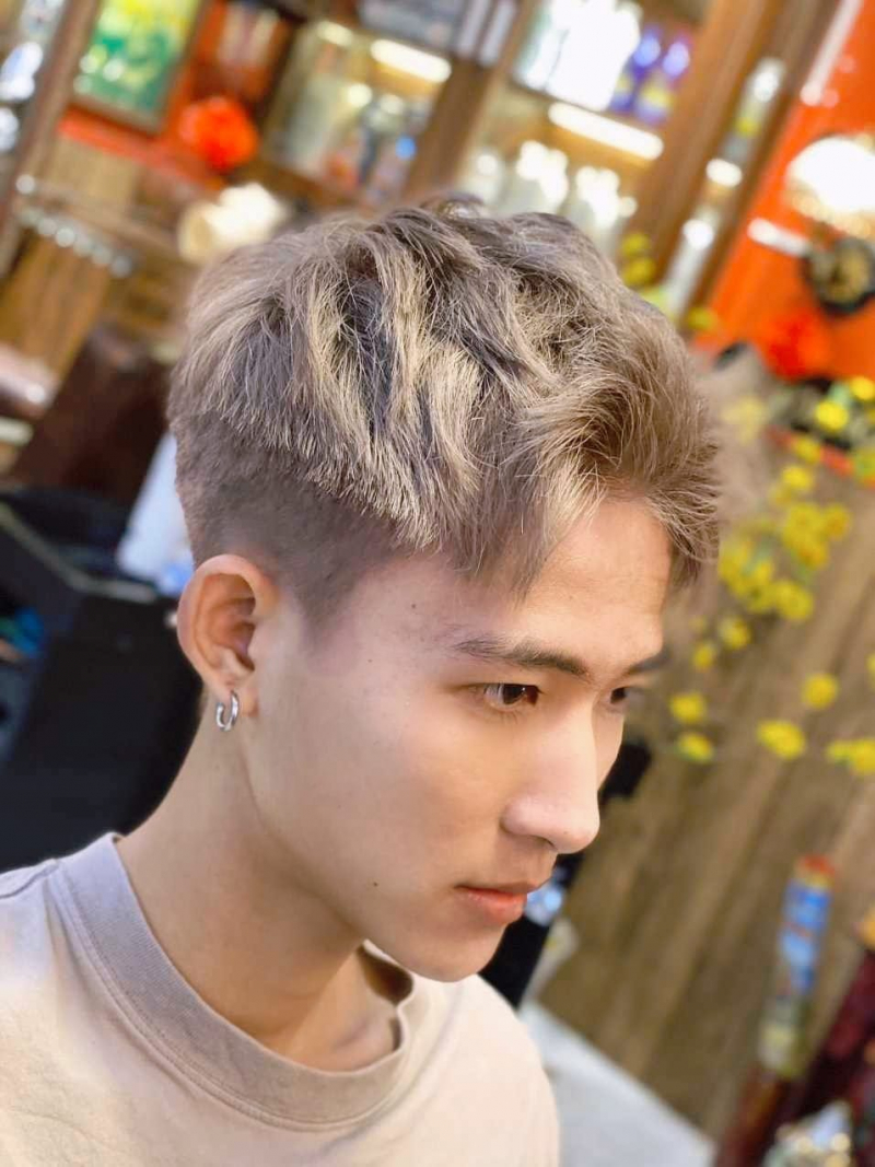 TOP 7 tiệm cắt tóc nam đẹp ở Tân Bình tân trang cho phái mạnh - ALONGWALKER