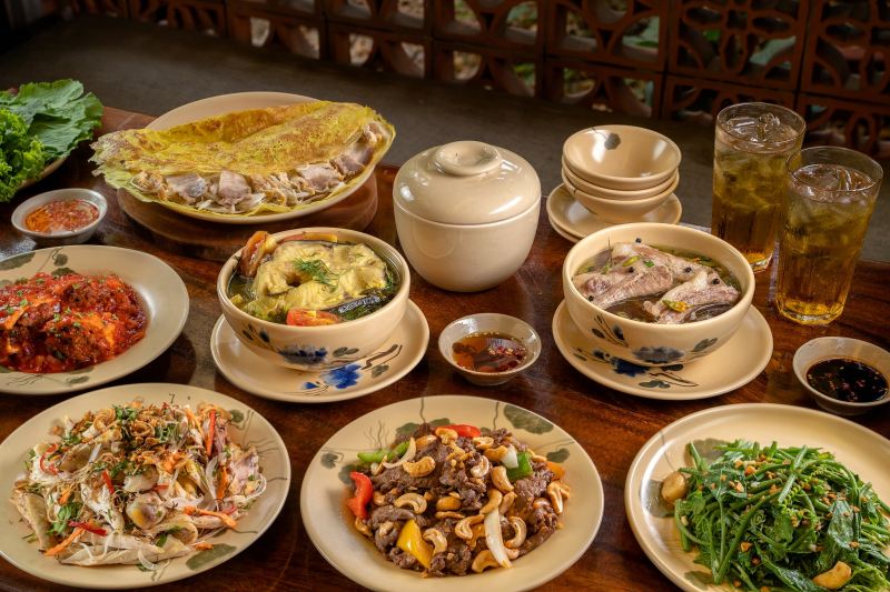 Quán Bụi - Enriching Vietnamese Food Culture