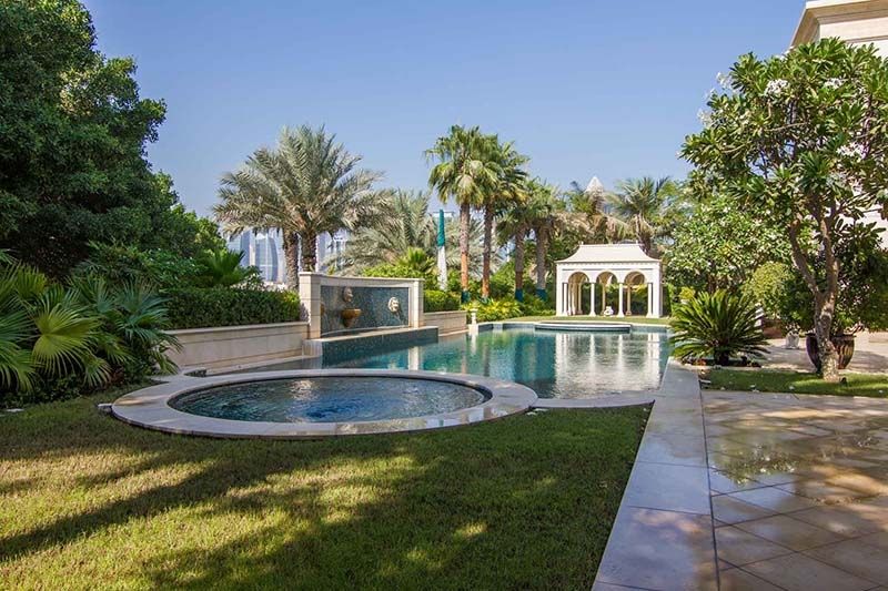 R Sector Villas In Emirates Hills, Dubai mệnh danh là một ngôi biệt thự xa hoa