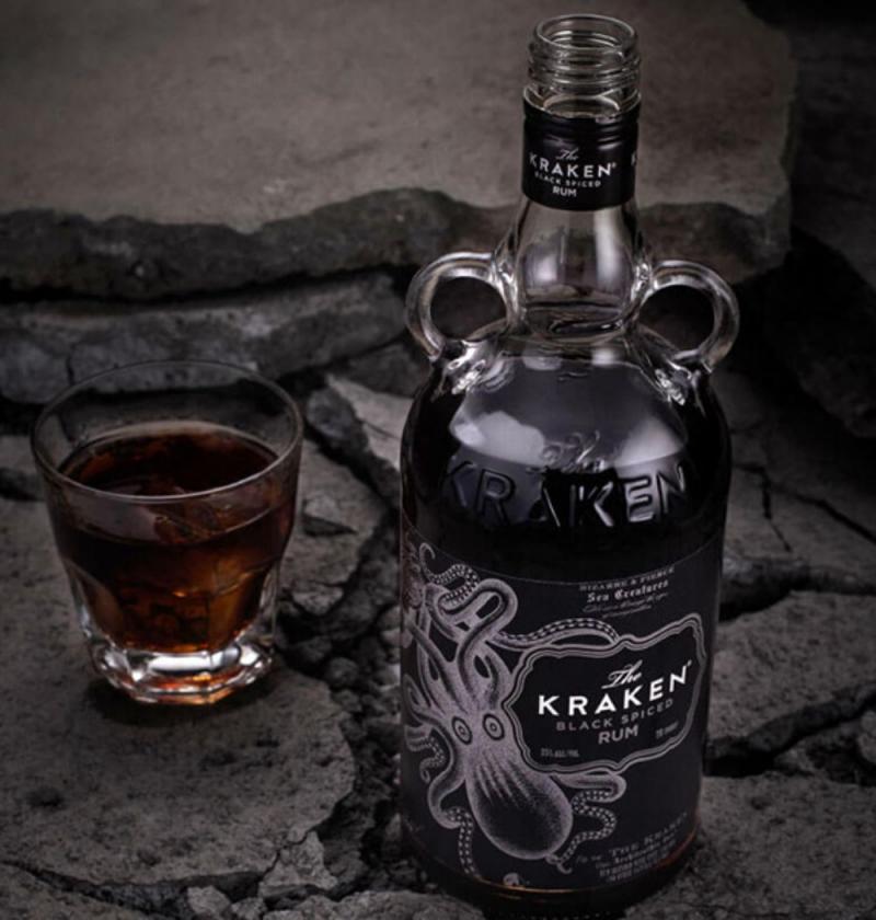 Rượu The Kraken Black Spiced Rum