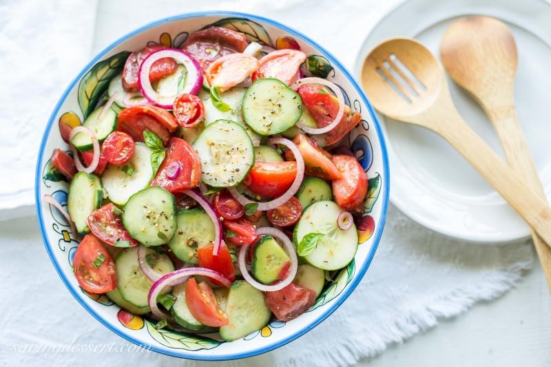 Salad rau củ luôn là món ăn tốt cho sức khỏe