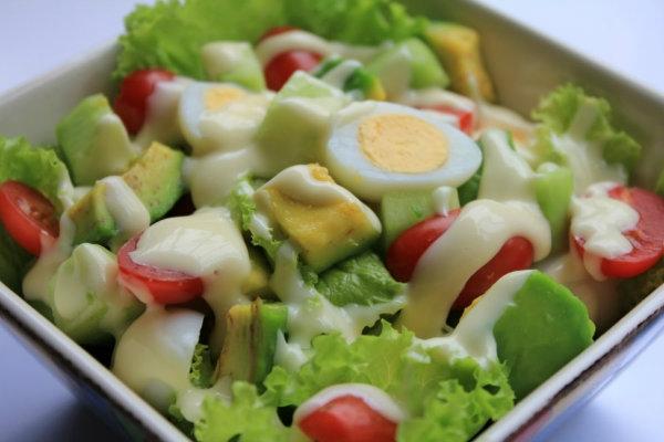 Salad trứng cút