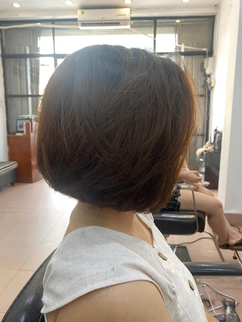 SaLon Louis Nguyễn mang đến cho bạn trải nghiệm làm tóc chất lượng và chuyên nghiệp nhất