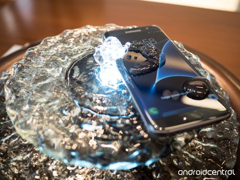khả năng chống nước tuyệt vời của Galaxy S7