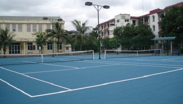 Sân tennis khách sạn Hacinco