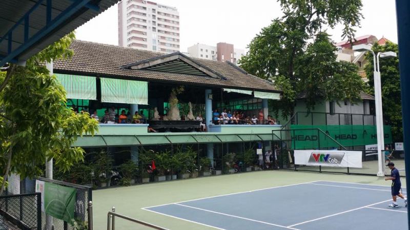 Sân tennis Quan Hoa
