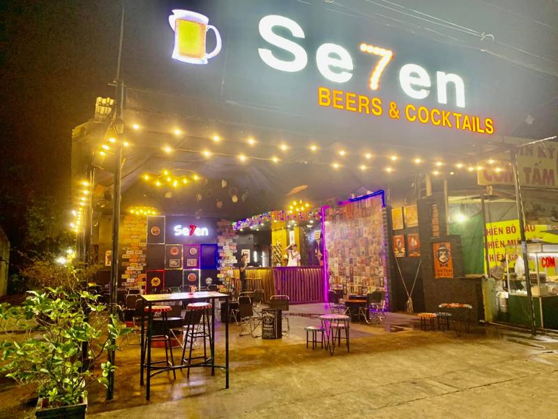 Se7en Beers and Cocktails Bar