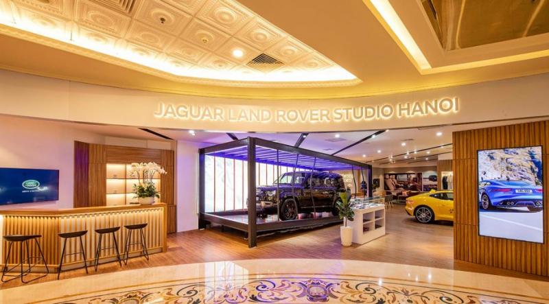 Showroom Land Rover Studio Hà Nội