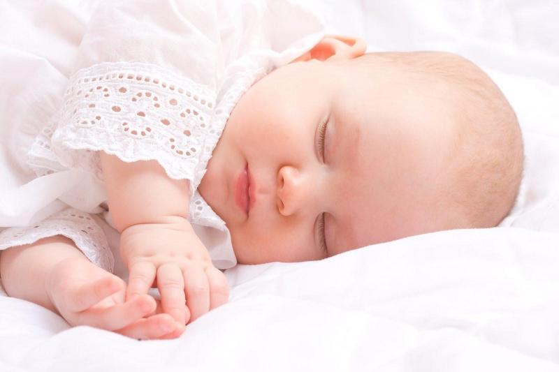 Siro ăn ngon ngủ ngon cho bé Anrattot Baby giúp bé ngủ sâu giấc hơn