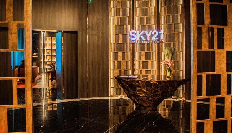 Sky21 Bar & Lounge