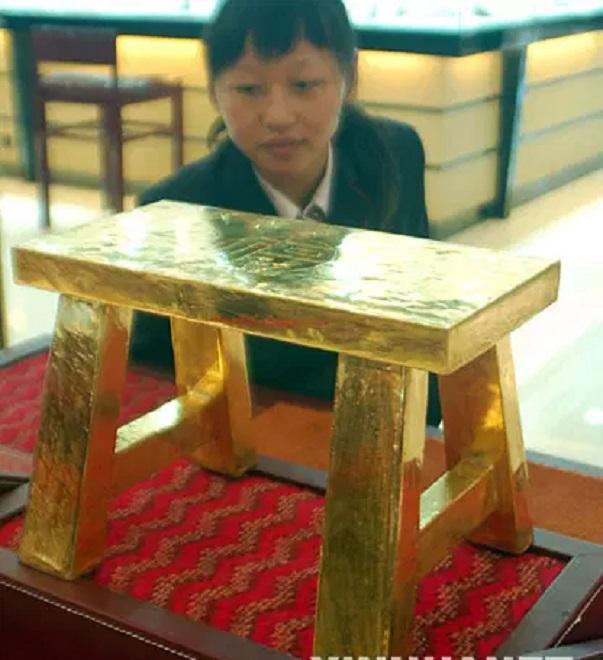 Solid Gold Stool