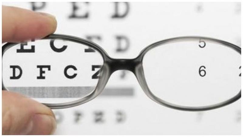 Sử dụng kính sai độ sẽ làm tăng nguy cơ hỏng mắt một cách nhanh tróng