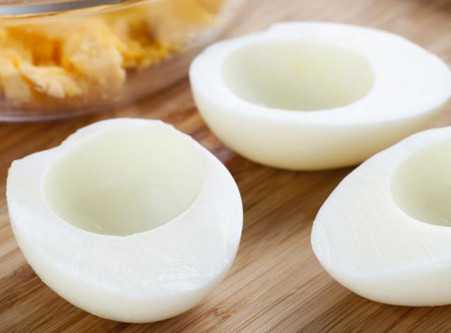 Lòng trắng trứng giúp giảm bớt lượng cồn hấp thu vào máu