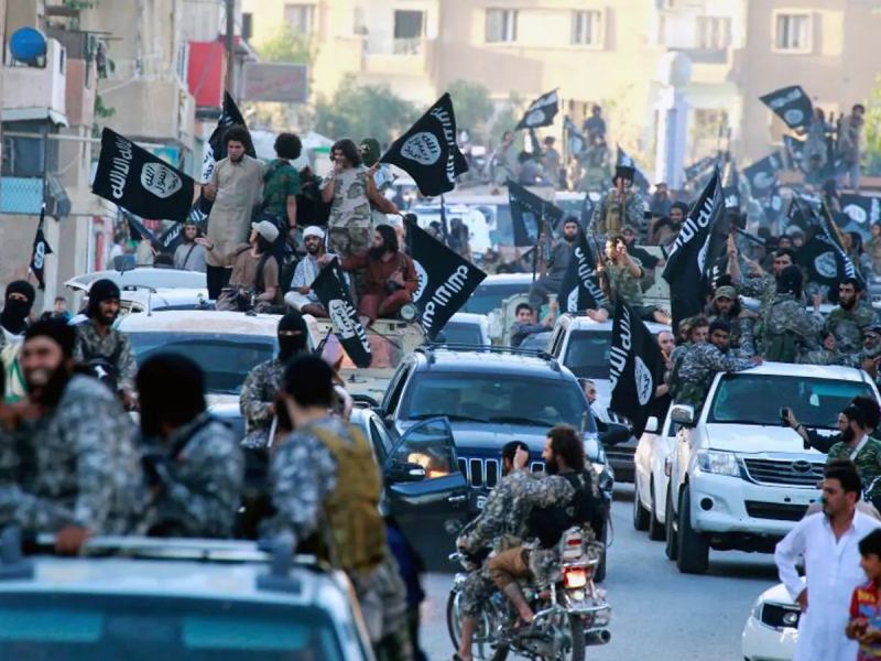 Sự trỗi dậy lớn mạnh của phiến quân IS