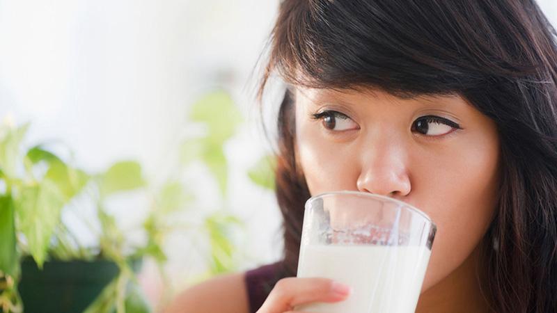 Thói quen chỉ uống sữa nhưng không ăn sáng nếu kéo dài năm này qua tháng khác không có lợi cho sức khỏe