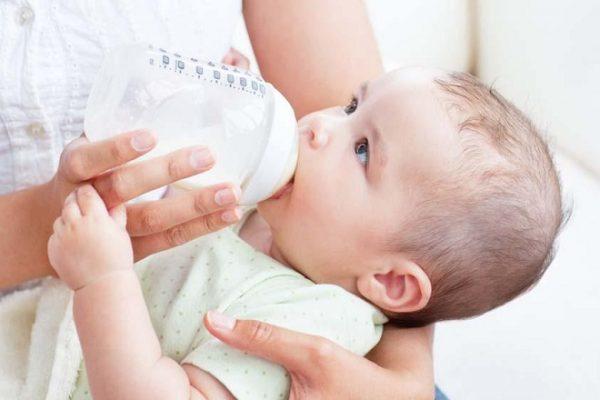Sữa Aptamil Đức 800g số 1 dành cho trẻ từ 0 - 6 tháng tuổi