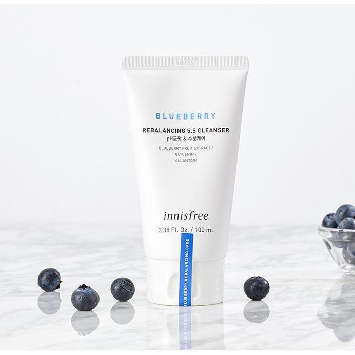 Sữa rửa mặt từ Blueberry innisfree Blueberry Rebalancing 5.5 Cleanser