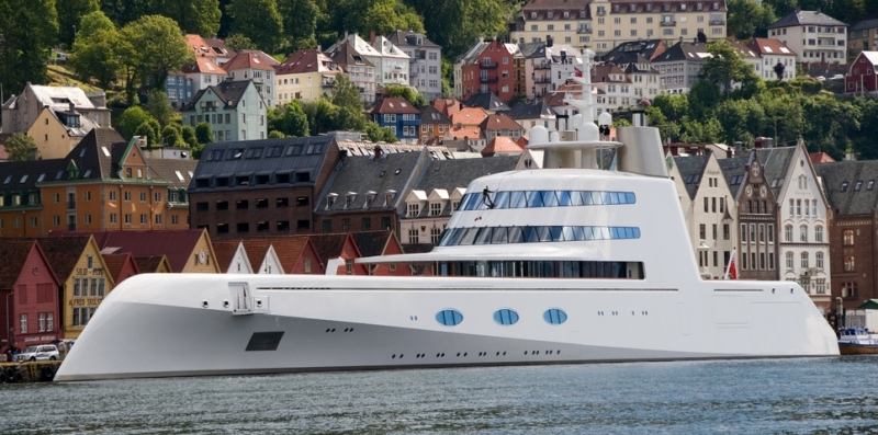 Siêu du thuyền Superyacht A trị giá 323 triệu USD