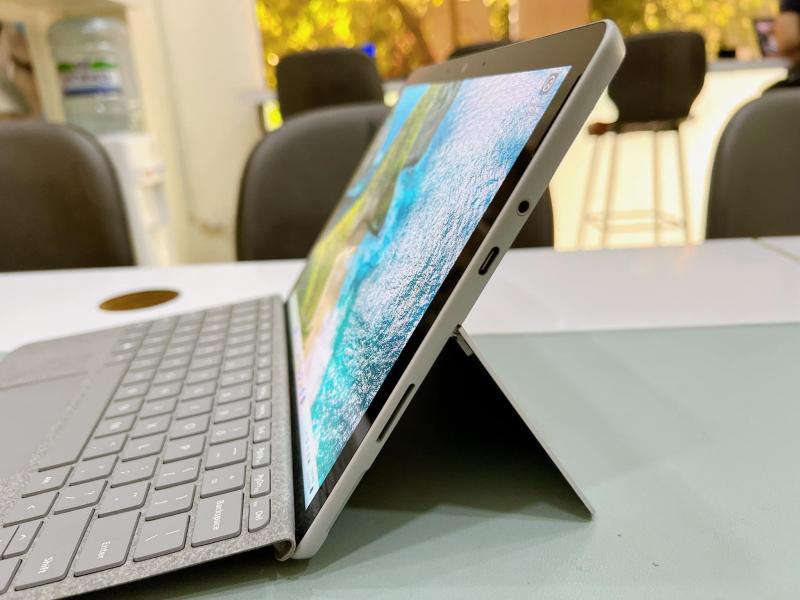 Surface Việt